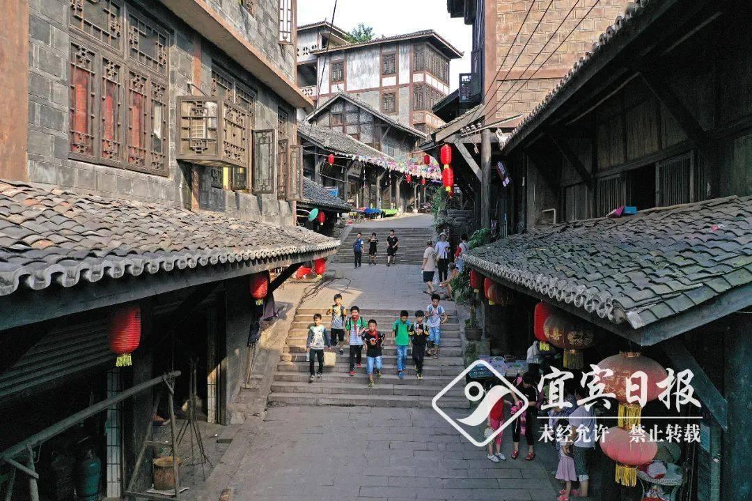 中行新乡分行便民服务“零距离”真情服务暖人心